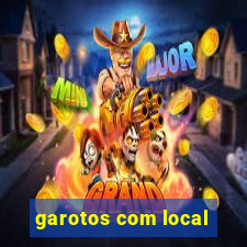 garotos com local