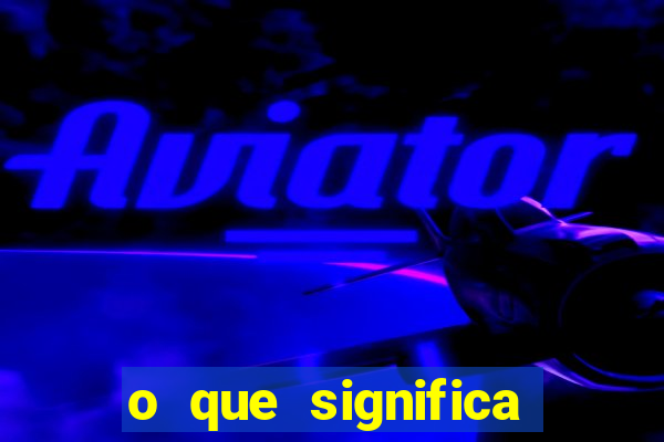 o que significa sonhar dobrando roupas